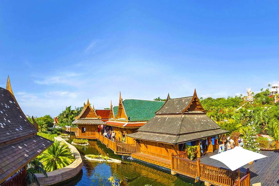 Floating Market